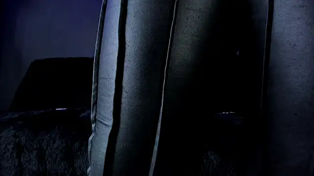 DelaneyStone online show from December 17, 9:30 pm