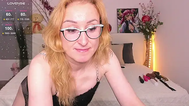 Snapshot of MadissonKiss chatting on September 25, 5:06 am MadissonKiss online show from September 25, 5:06 am