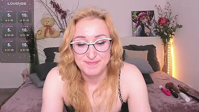 Snapshot of MadissonKiss chatting on September 15, 7:16 am MadissonKiss online show from September 15, 7:16 am