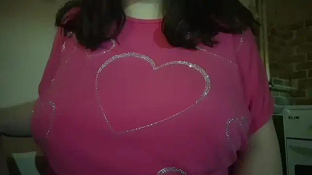 AalinnaK online show from December 15, 10:26 pm