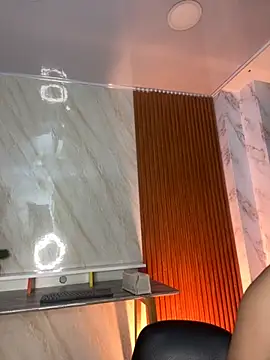 Snapshot of floriamANDjazmin chatting on October 2, 3:11 am floriamANDjazmin online show from October 2, 3:11 am