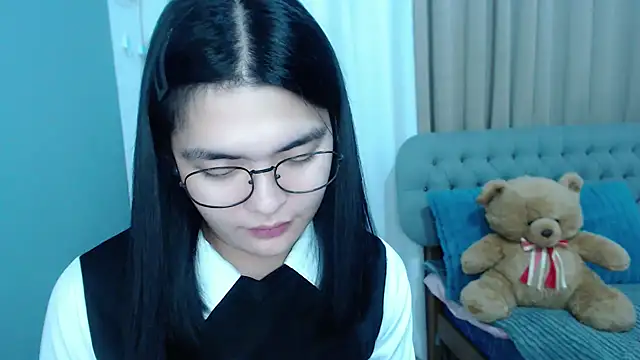 Snapshot of zhaviahale21 chatting on October 15, 6:27 am zhaviahale21 online show from October 15, 6:27 am