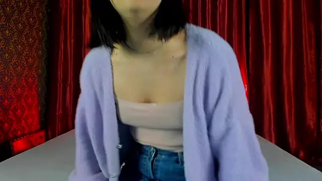 Snapshot of _Polly_Love_ chatting on September 29, 6:07 am Polly Love online show from September 29, 6:07 am