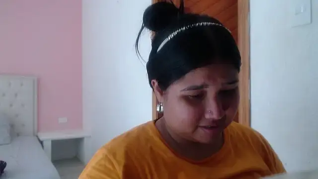 Gabycutee online show from February 18, 7:57 pm