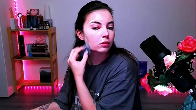 Snapshot of peaachybabe__ chatting on October 10, 7:19 pm peaachybabe online show from October 10, 7:19 pm