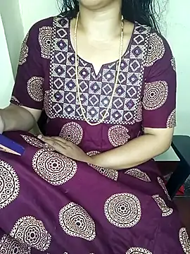 Snapshot of yourtamilcouple chatting on October 4, 2:00 pm yourtamilcouple online show from October 4, 2:00 pm