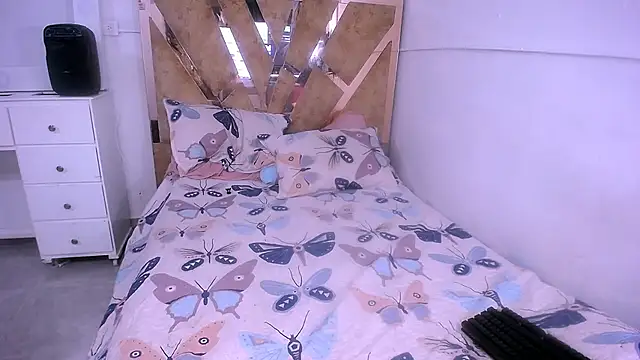 hannamour online show from November 7, 11:09 pm