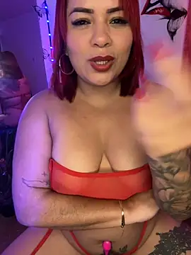 EmmaHot online show from November 20, 10:00 pm