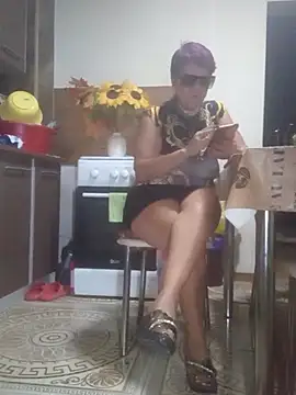 Snapshot of Ely_Elenita chatting on September 26, 6:16 pm Ely Elenita online show from September 26, 6:16 pm