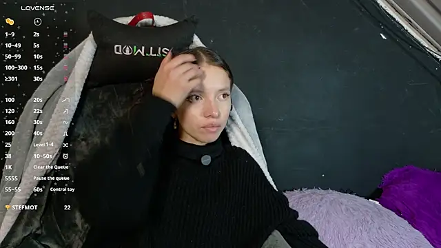 sweetdam12 online show from October 1, 8:25 pm