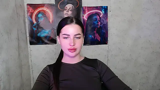 DivaKaily  online show from October 14, 8:11 pm