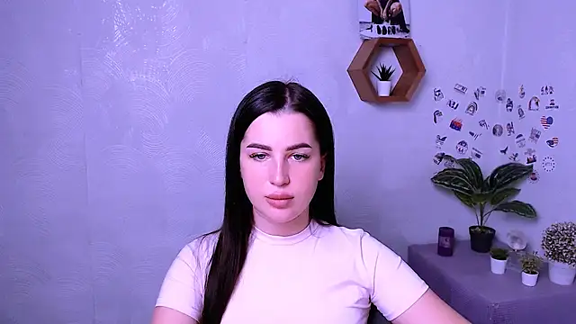 DivaKaily  online show from October 11, 7:49 pm