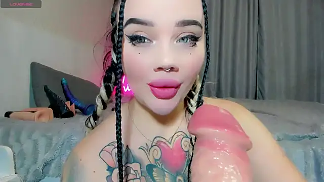 Aira vi online show from September 22, 2:04 pm