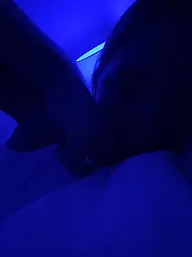 sunshinekisses online show from September 20, 7:39 am