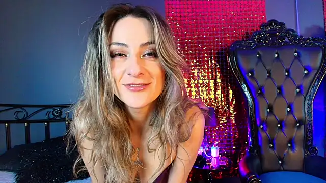 Snapshot of AryTorres_ chatting on October 14, 10:29 am AryTorres online show from October 14, 10:29 am