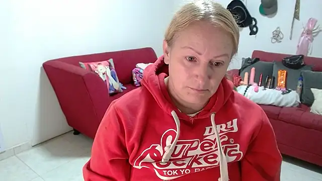 emperabigbootybigass online show from March 3, 12:33 pm