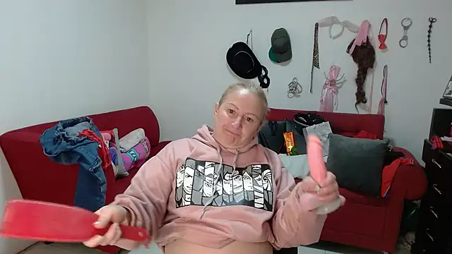 emperabigbootybigass online show from March 11, 12:42 pm