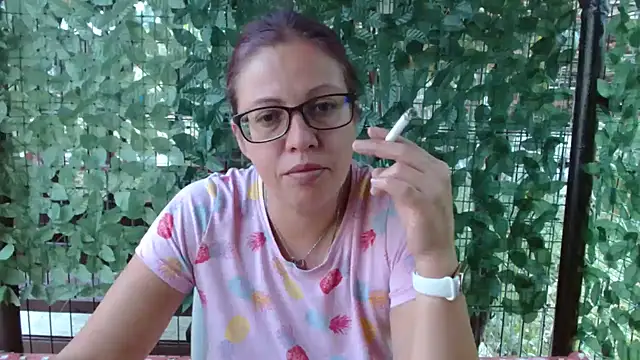LadyHellene online show from August 6, 5:36 am
