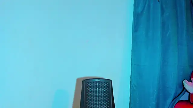 miavalentinaaa online show from October 23, 2:17 am