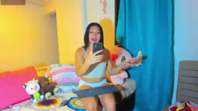 miavalentinaaa online show from December 1, 11:29 pm