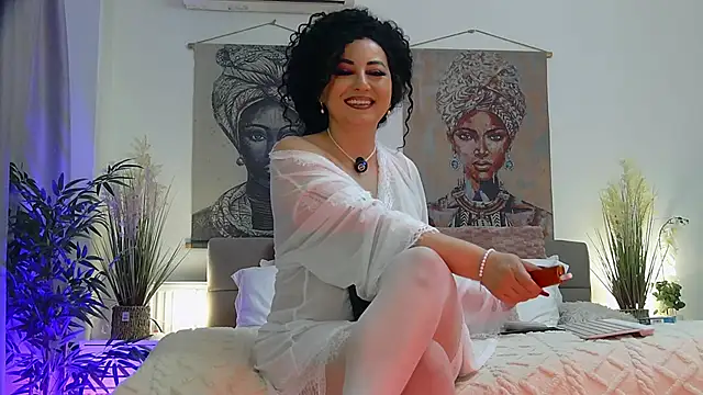 anissia teaser online show from June 11, 6:21 am