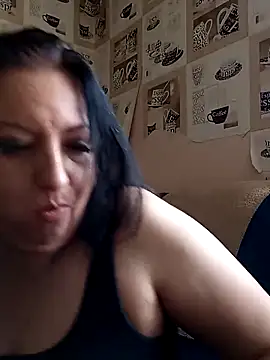 Snapshot of Veronica-Celie chatting on October 8, 11:14 am Veronica-Celie online show from October 8, 11:14 am