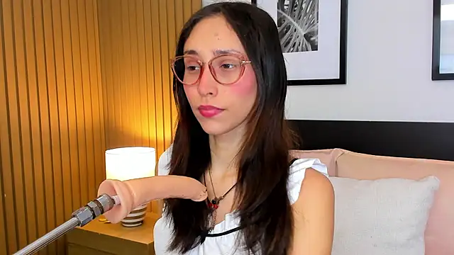 doll bella  online show from March 29, 7:57 pm