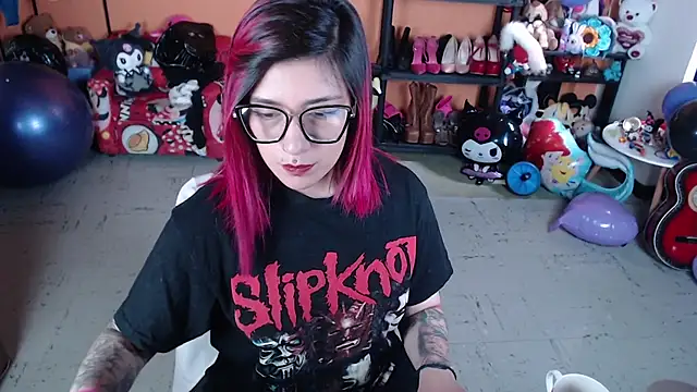 Snapshot of MissMiia2 chatting on September 25, 5:01 pm MissMiia2 online show from September 25, 5:01 pm
