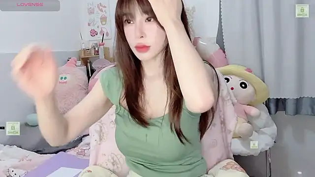 Carly 1 online show from June 9, 12:15 pm
