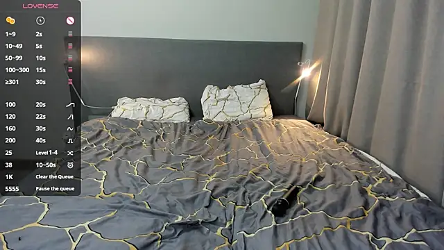 jesssicamooon online show from February 25, 1:37 am