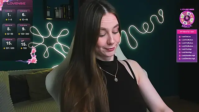 Snapshot of katie_taylorr chatting on October 11, 11:29 pm katie taylorr online show from October 11, 11:29 pm