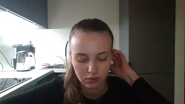 Snapshot of Sweety_Nika chatting on October 3, 8:36 pm Sweety Nika online show from October 3, 8:36 pm