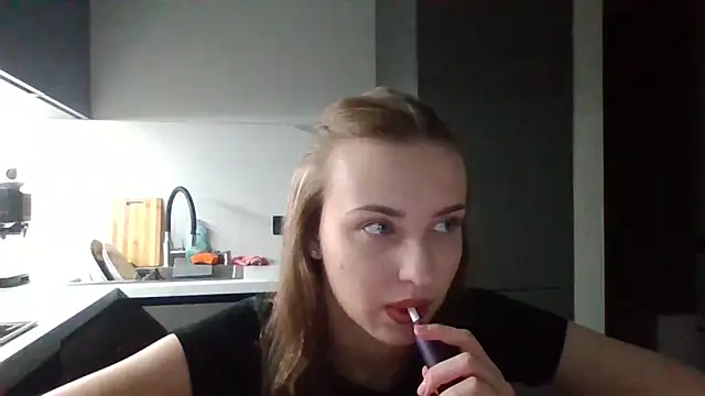 Snapshot of Sweety_Nika chatting on October 20, 5:38 pm Sweety Nika online show from October 20, 5:38 pm