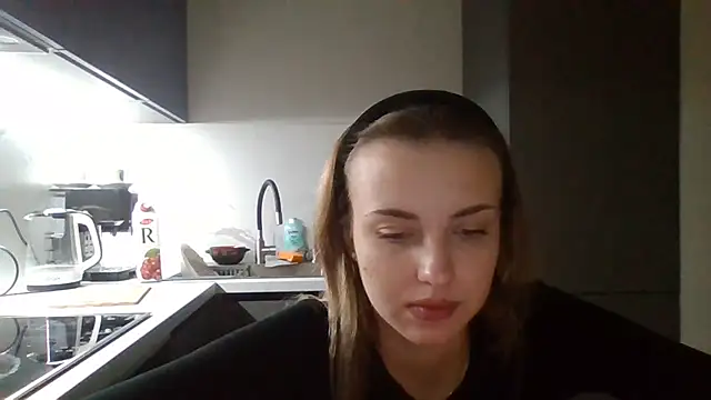 Snapshot of Sweety_Nika chatting on October 16, 8:00 pm Sweety Nika online show from October 16, 8:00 pm