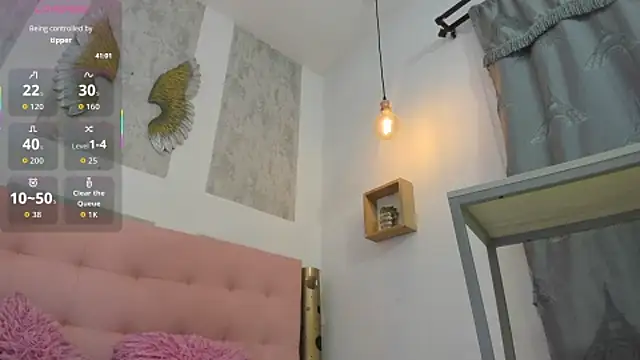 Snapshot of zhamira_21 chatting on September 28, 9:31 pm zhamira 21 online show from September 28, 9:31 pm