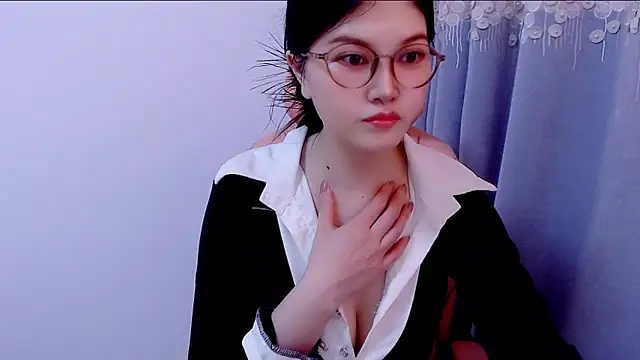 Snapshot of Little-sweet chatting on September 26, 1:47 am Little-sweet online show from September 26, 1:47 am