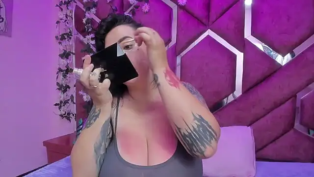 Victoria Rossy online show from February 24, 8:18 pm