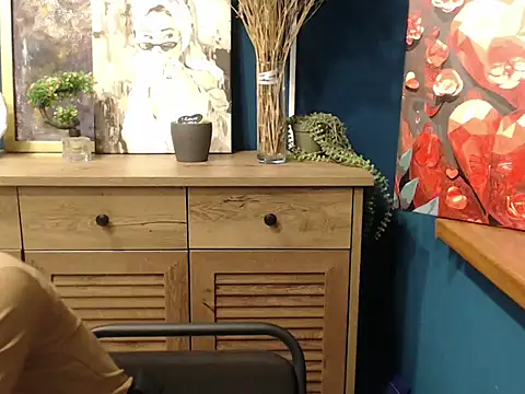 felicity gold online show from November 17, 7:31 am