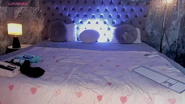 Belliinda 21 online show from June 3, 7:19 pm