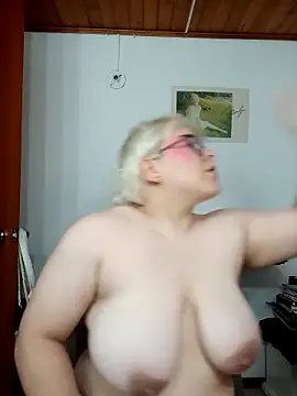 amalia love online show from September 14, 5:05 am