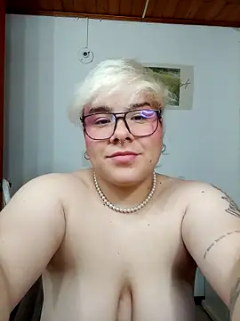 amalia love online show from October 5, 6:29 am