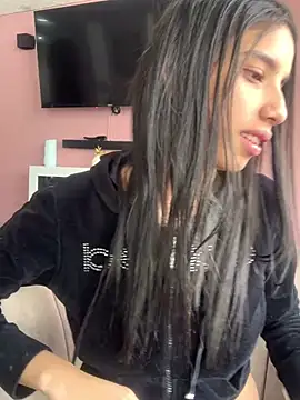 Praga Pink online show from April 23, 1:35 pm