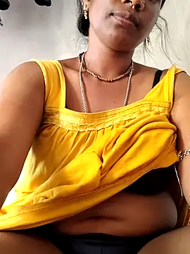 Hotty-dola online show from October 17, 7:33 am