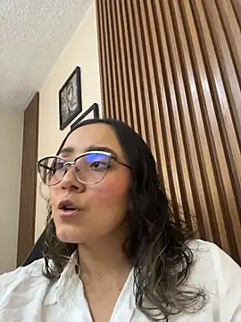 Kay LustyWife online show from July 4, 9:00 pm