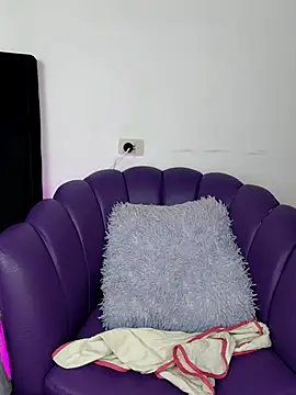 Kala Alia online show from November 7, 8:03 pm