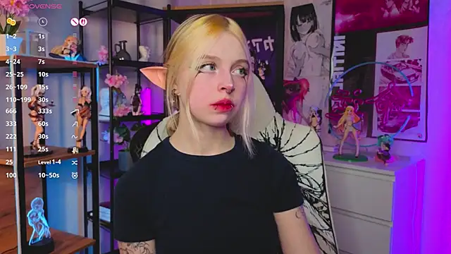 HildaEvatt online show from October 10, 4:12 pm