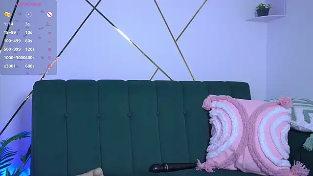 b3llaspringg online show from November 24, 2:02 am