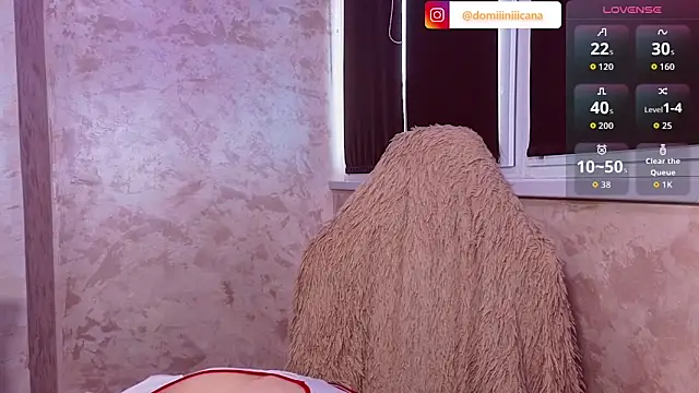 Domiiiniiicana online show from March 2, 11:17 am