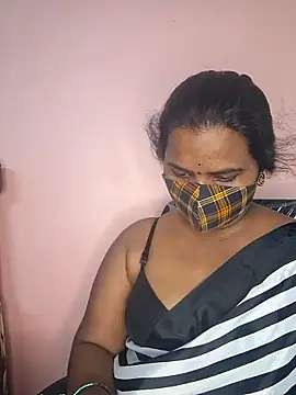 Snapshot of anitha906 chatting on September 9, 4:29 pm anitha906 online show from September 9, 4:29 pm