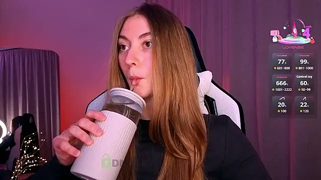 lady curls online show from January 18, 7:43 pm